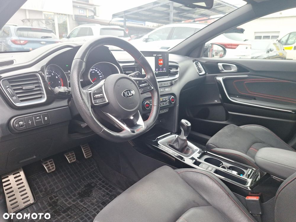 Kia Ceed 1.6 T-GDI GT - 9