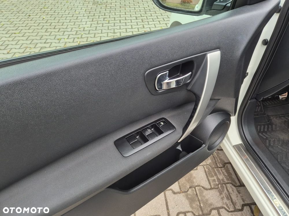 Nissan Qashqai 1.6 dCi TEKNA+ - 18