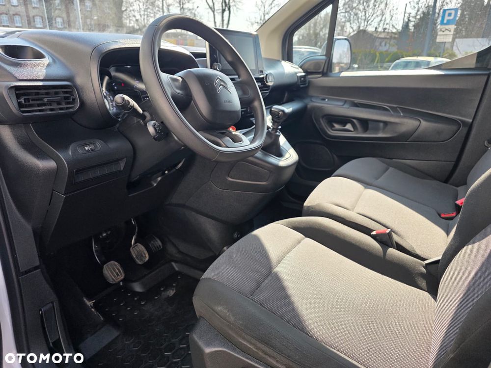 Citroën BERLINGO - 11