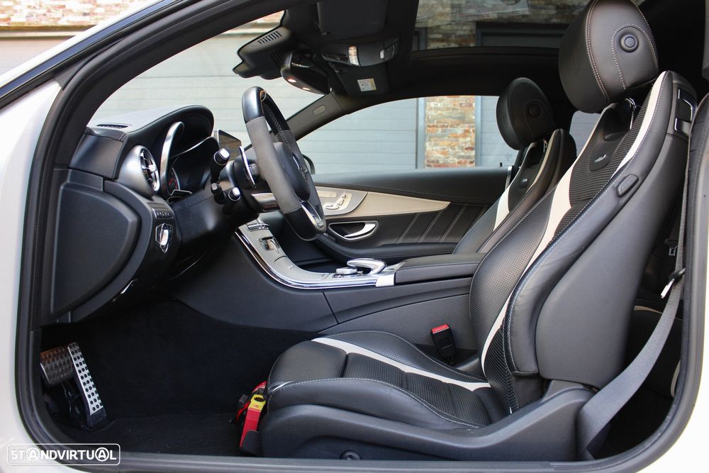Mercedes-Benz C 63 AMG S - 36