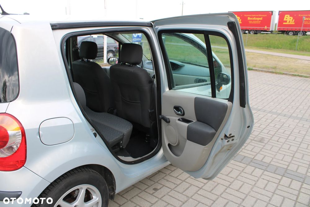 Renault Modus - 24