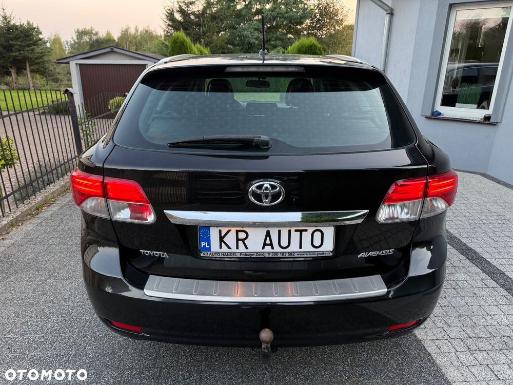 Toyota Avensis Combi 2.0 D-4D Life - 12
