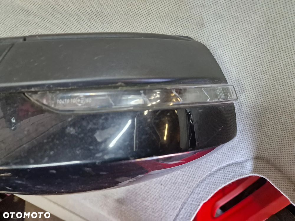 Lusterko prawe skoda octavia III 6 pinów w kolorze LF9R - 3