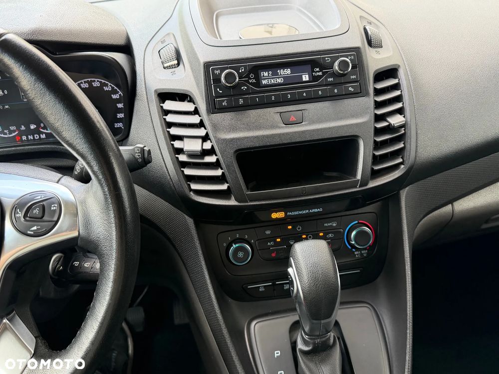 Ford Tourneo Connect Grand - 23