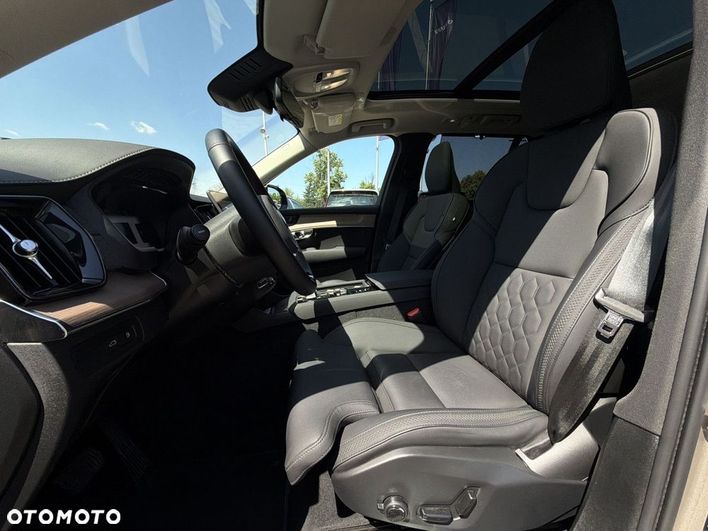 Volvo XC 90 - 10
