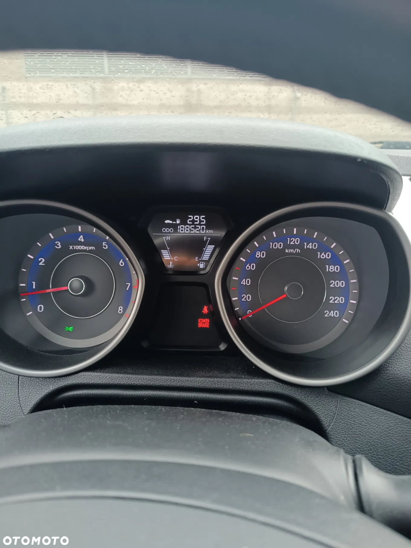 Hyundai Elantra 1.6 Classic + - 10