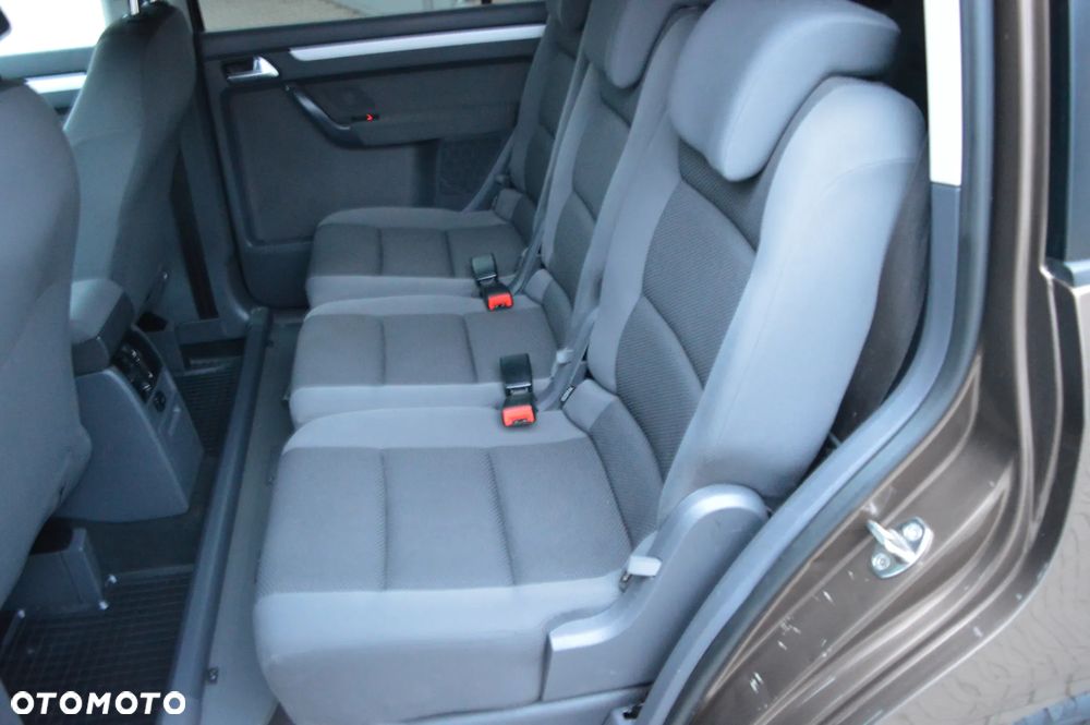 Volkswagen Touran 1.6 TDI DPF BlueMotion Technology Comfortline - 14