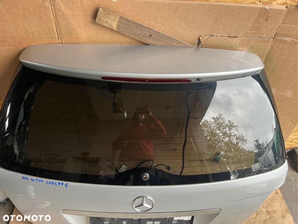 Klapa bagażnika tył tylna Mercedes ML W164 C775 - 2