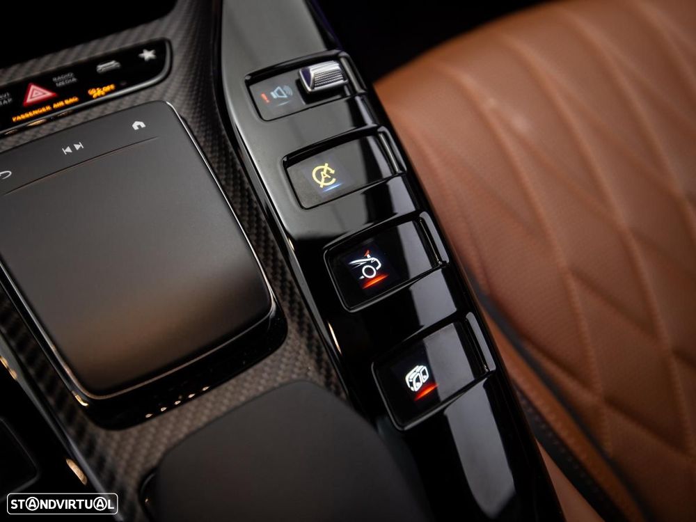 Mercedes-Benz AMG GT 53 4Matic+ - 38