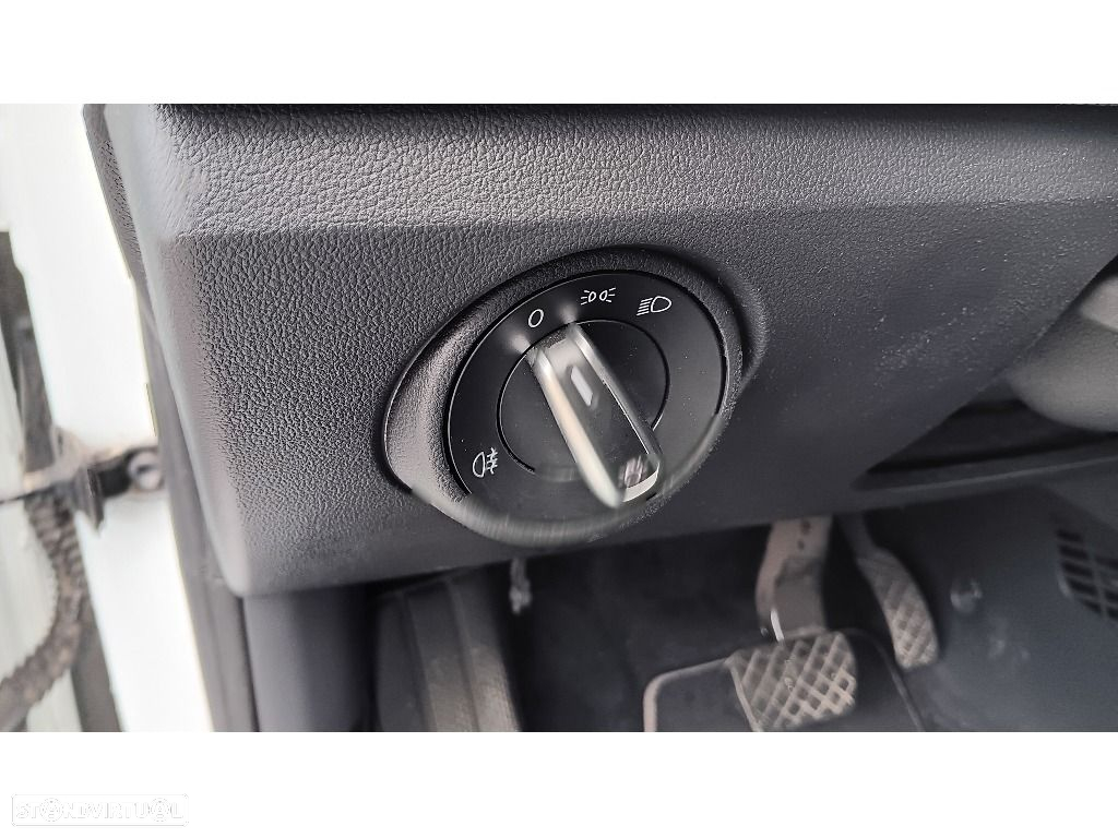 VW e-Up! - 9