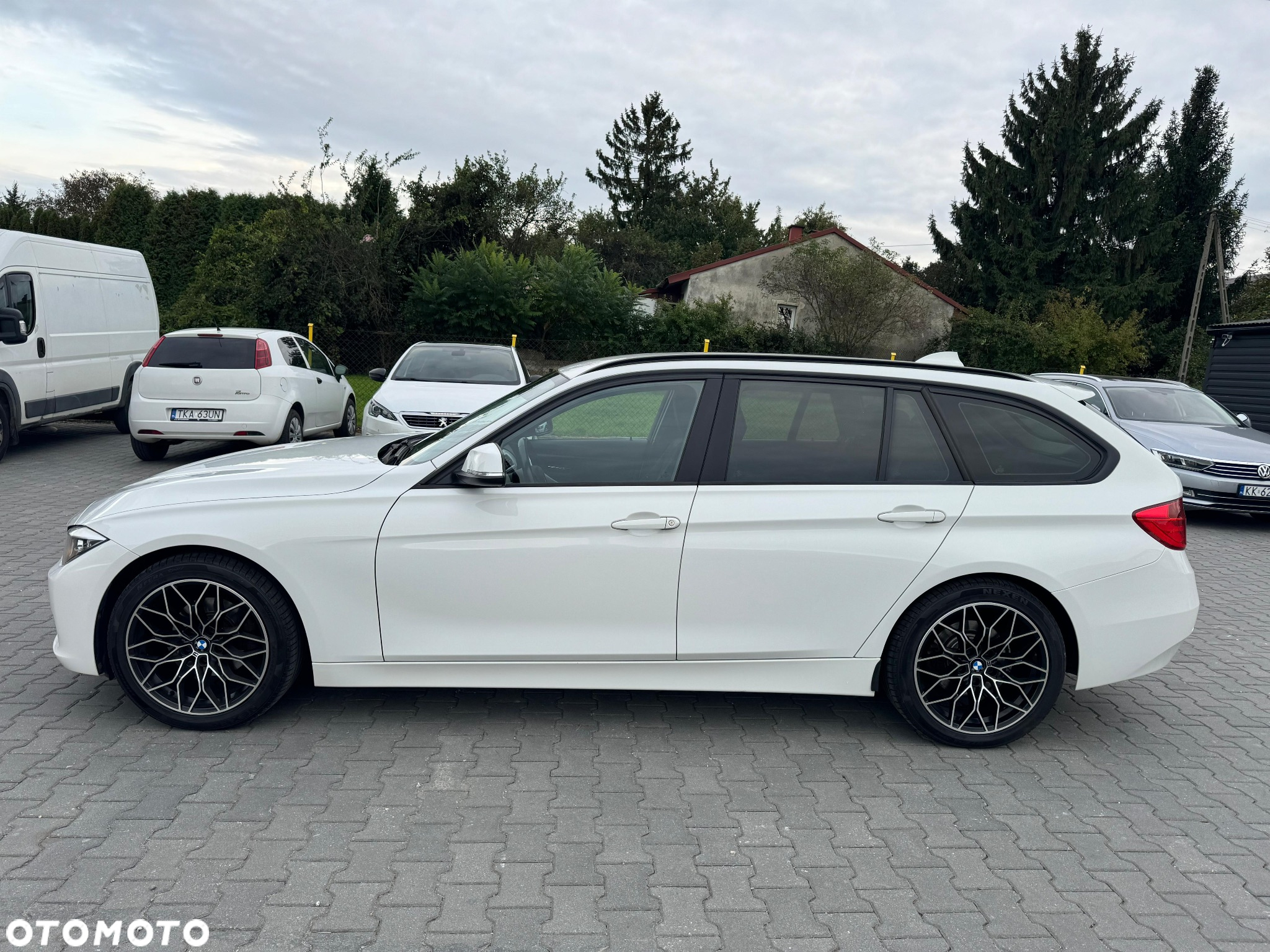BMW Seria 3 316d - 11