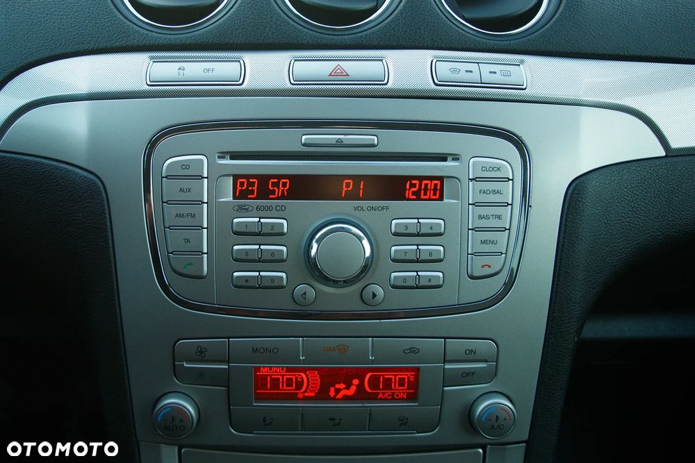 Ford S-Max 2.0 FF Titanium - 30