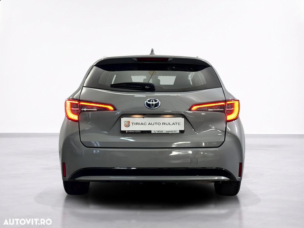 Toyota Corolla - 5