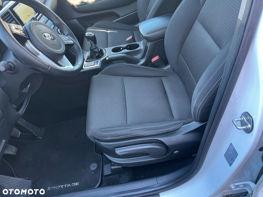 Kia Sportage 1.6 T-GDI Business Line 4WD - 24