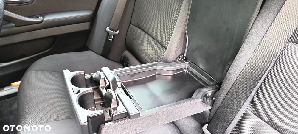 BMW Seria 5 - 26