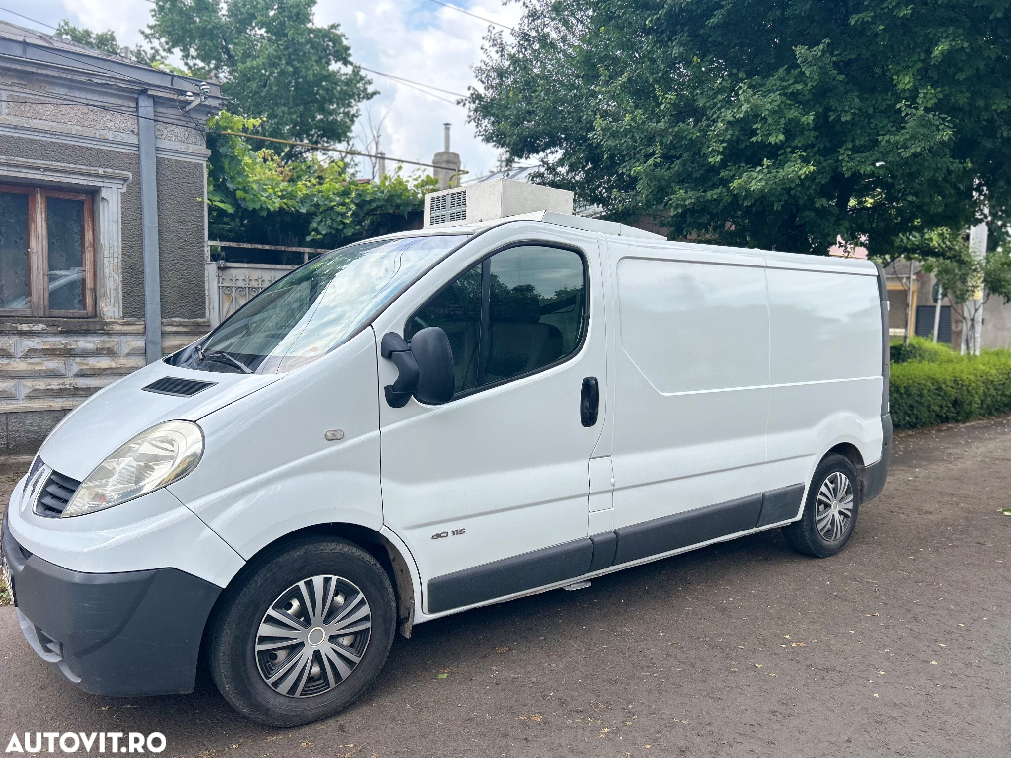 Renault Trafic - 4