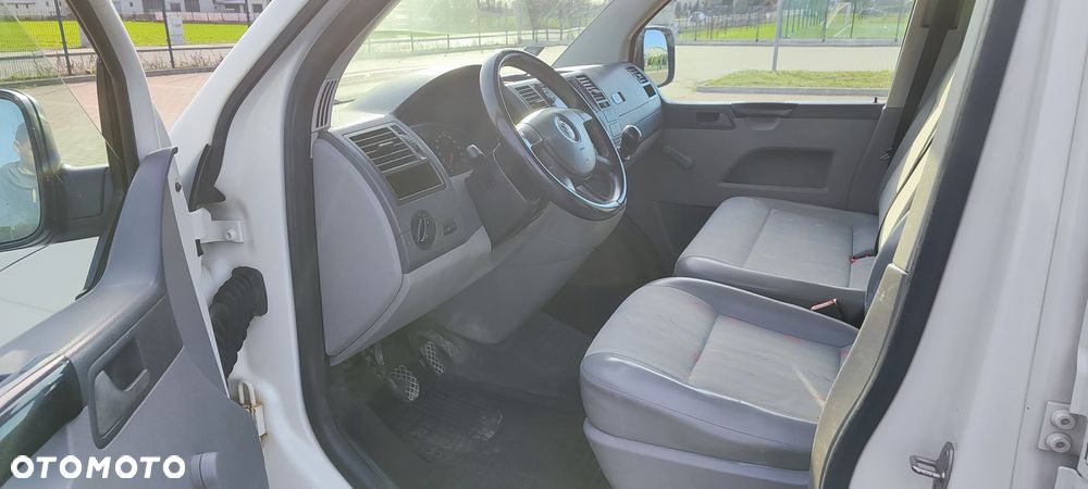 Volkswagen Transporter - 12