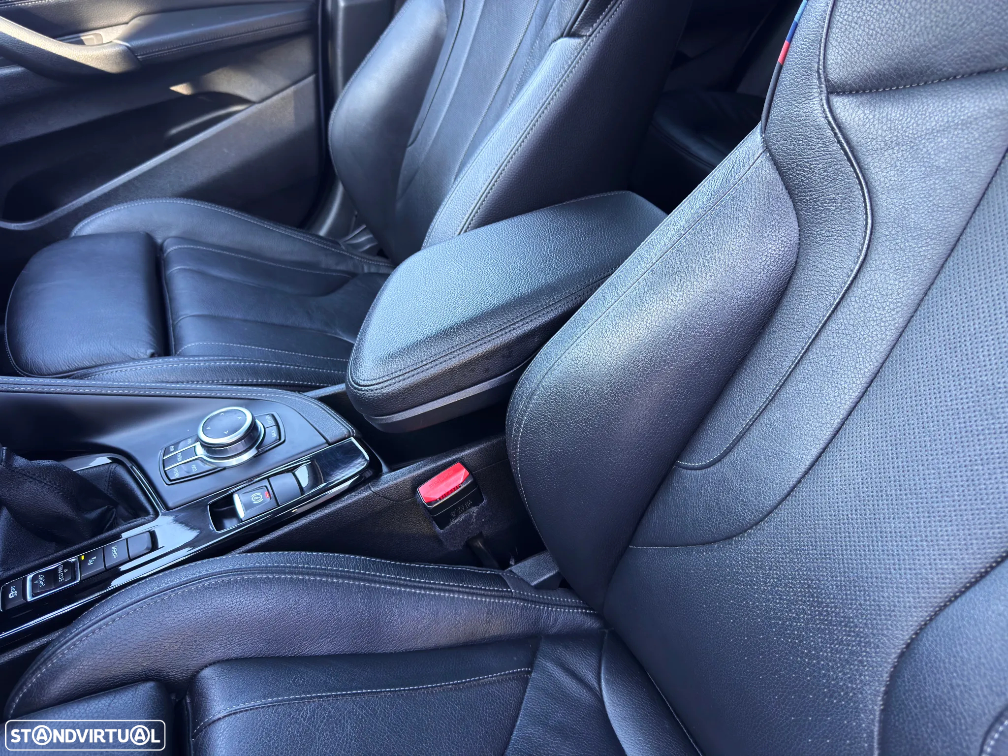 BMW X2 25 e xDrive Pack M - 31