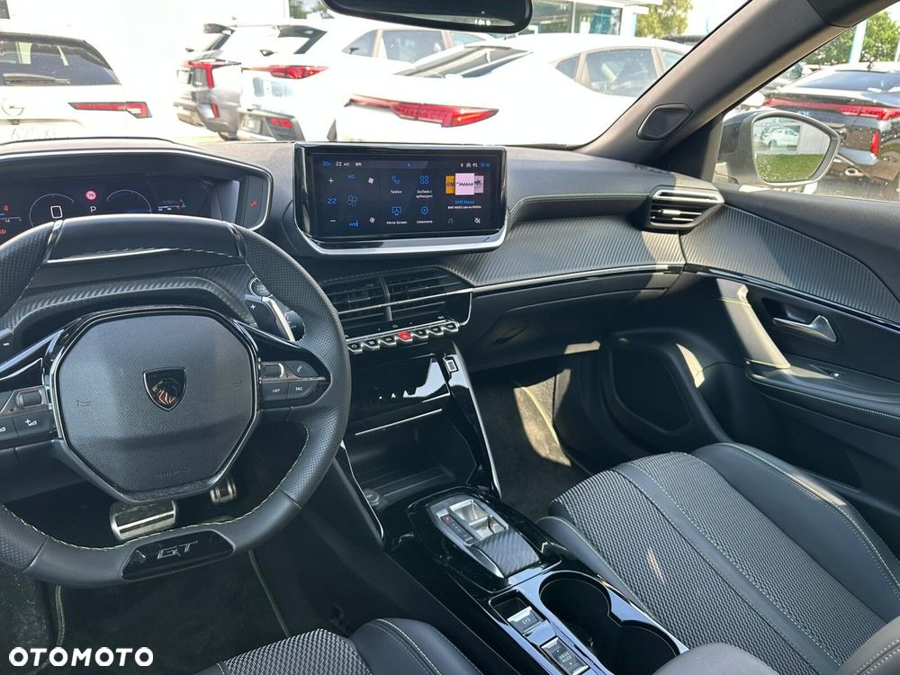 Peugeot 2008 PureTech mHEV Active e-DCS6 - 11