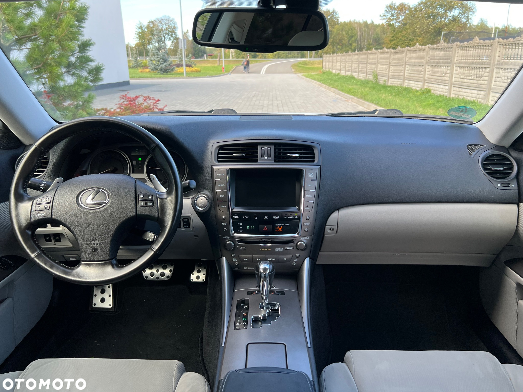 Lexus IS - 16