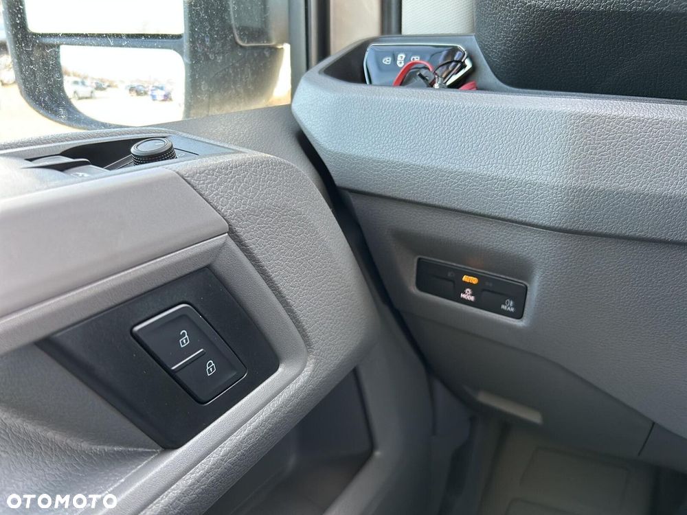 Volkswagen Crafter 35 Furgon LONG/L5H3, 2.0BiTDI 177KM, 4490mm, Wysoki dach, r.o. 4490 - 23