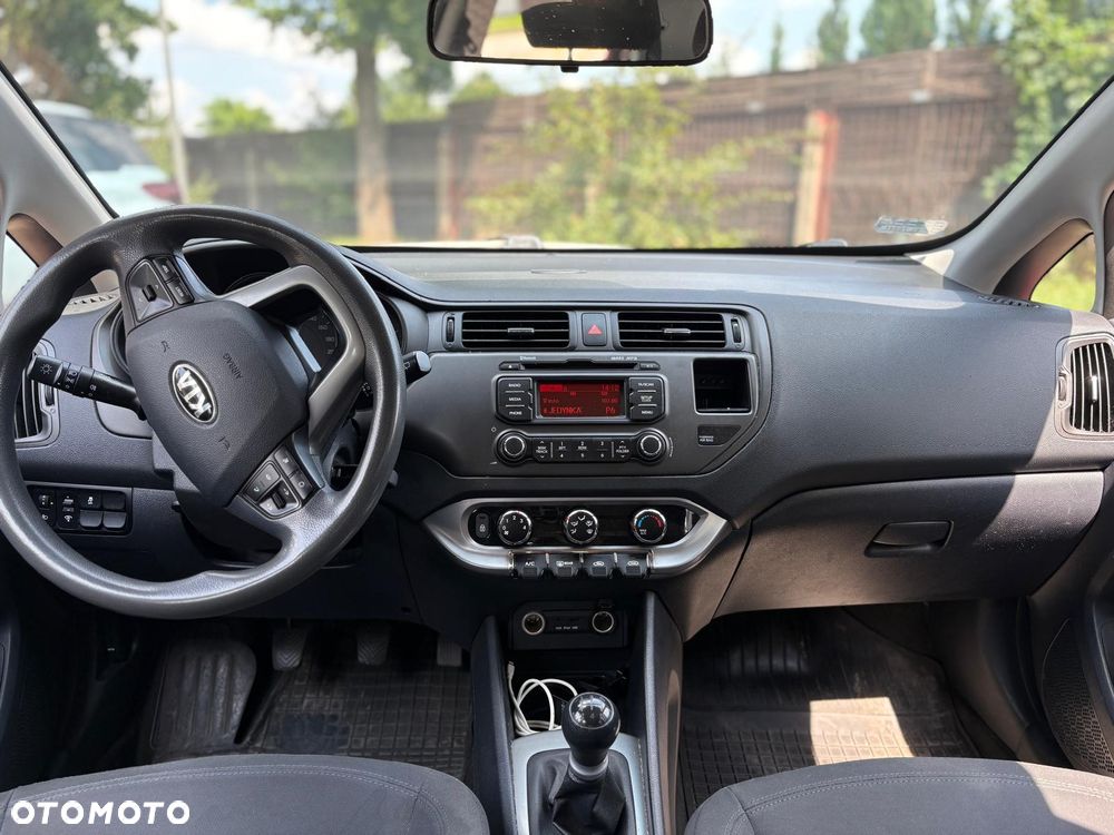 Kia Rio 1.2 L - 21
