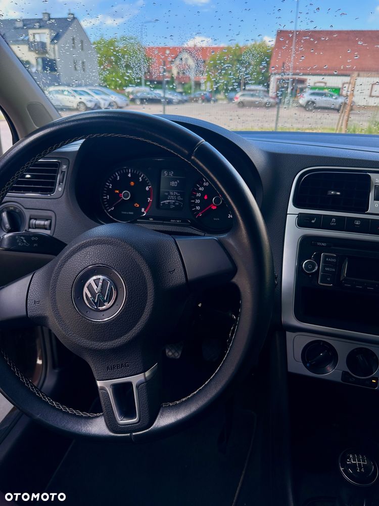 Volkswagen Polo 1.4 FSI Trendline - 16