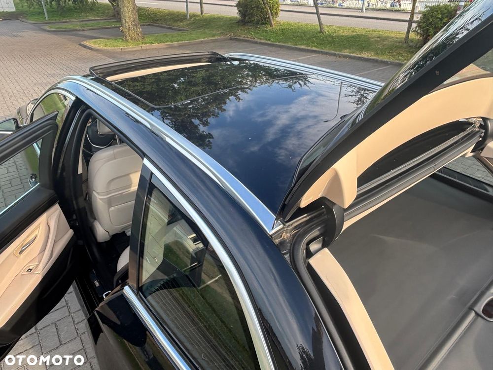 BMW Seria 5 530d xDrive Luxury Line - 12