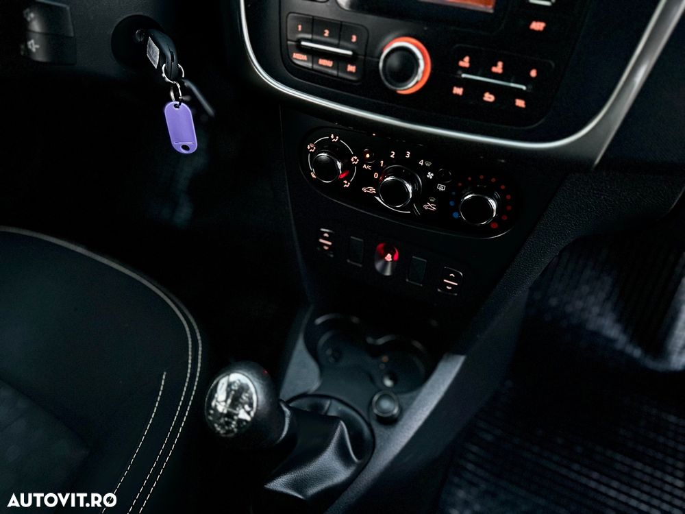 Dacia Logan 1.5 Blue dCi Laureate - 6