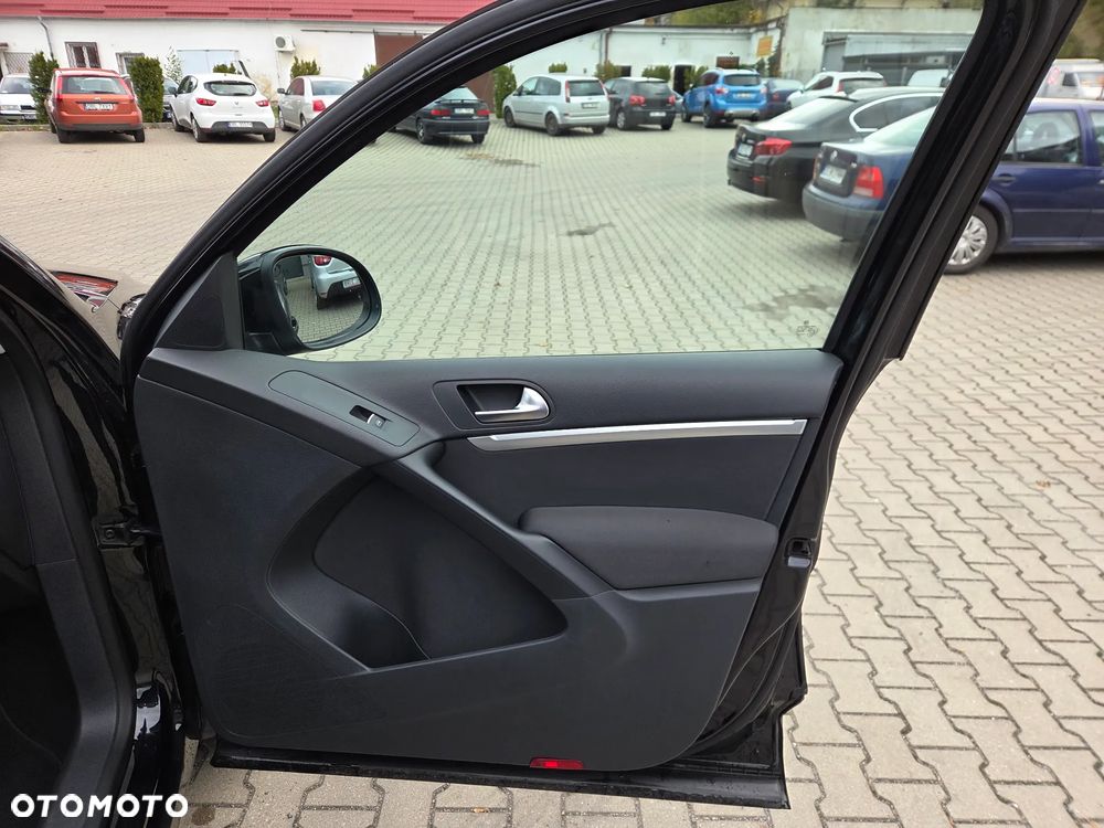 Volkswagen Tiguan 2.0 TDI DPF Sport & Style - 27