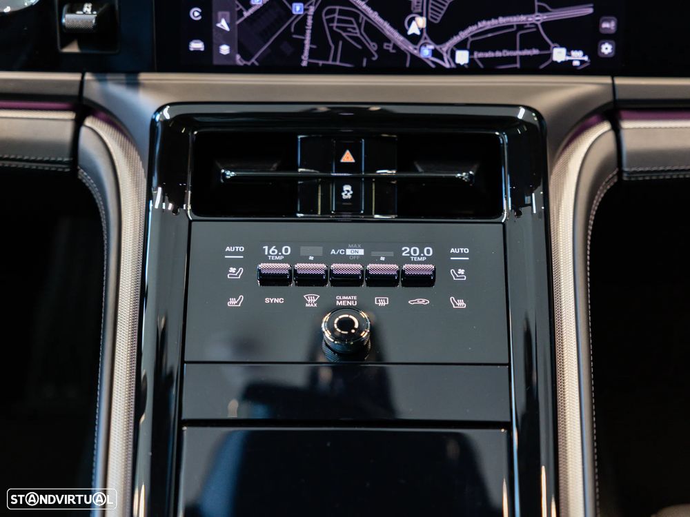 Porsche Panamera 4 E-Hybrid - 39