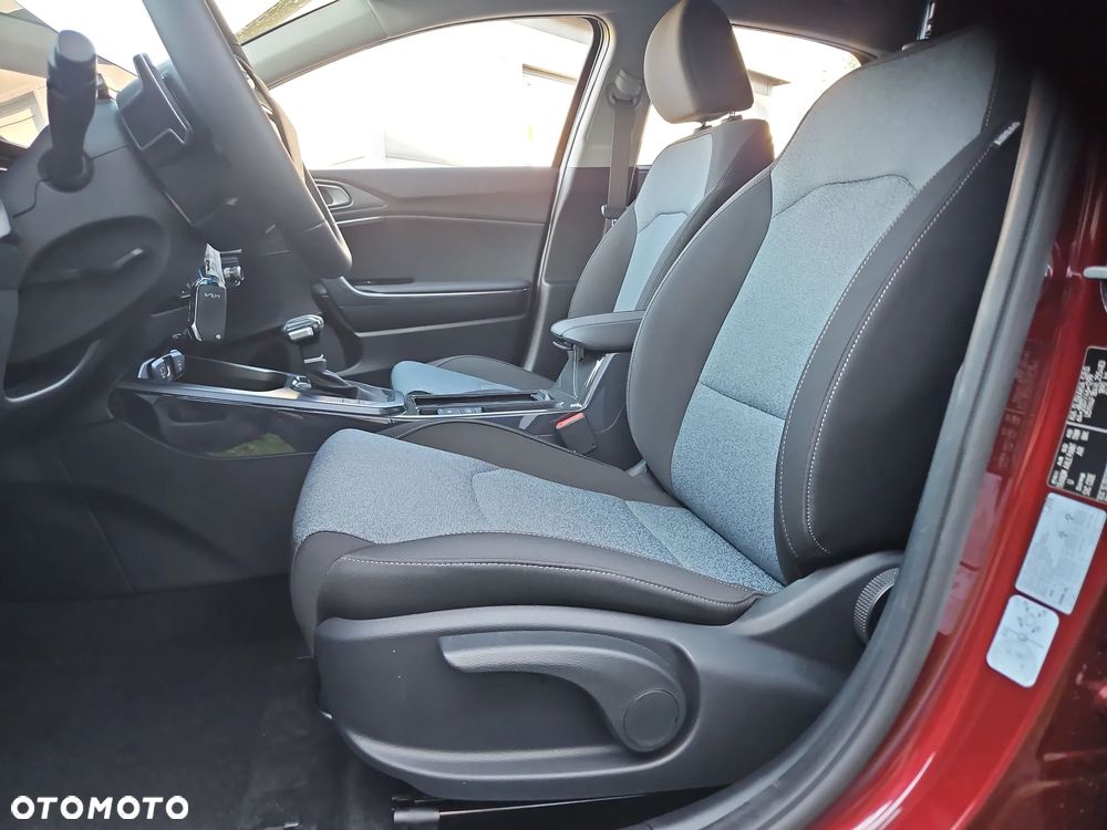 Kia XCeed 1.6 T-GDI M DCT - 12