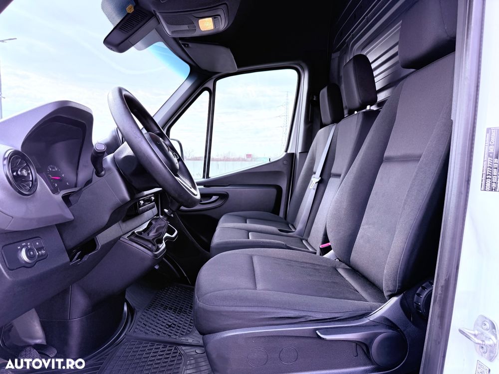 Mercedes-Benz Sprinter (BlueTec) 906.233 BlueEFFICIENCY - 35