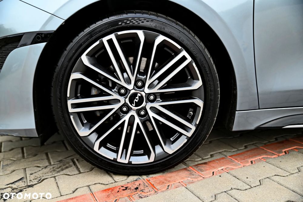 Kia ProCeed 1.5 T-GDI DCT7 OPF GT LINE - 18