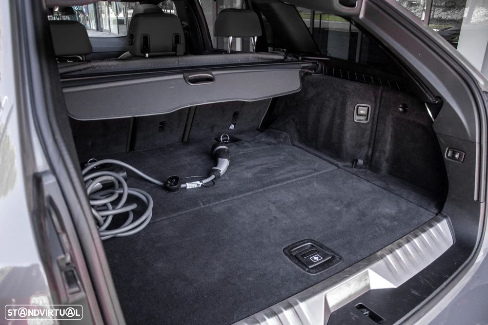 BMW 530 e Pack Desportivo M - 35