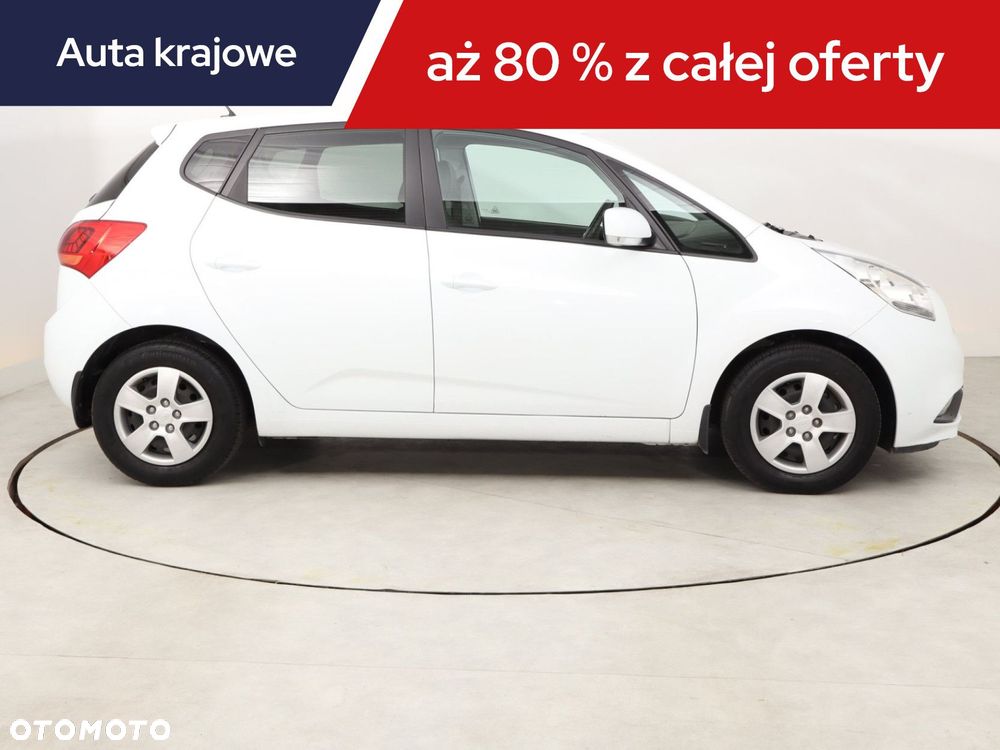Kia Venga - 8
