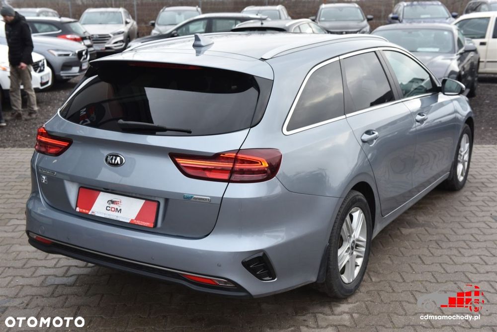 Kia Ceed - 10