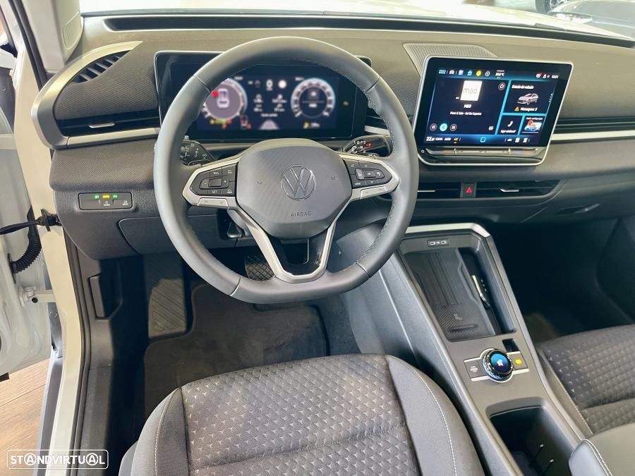 VW T-Roc 1.5 eTSI Trend DSG - 11