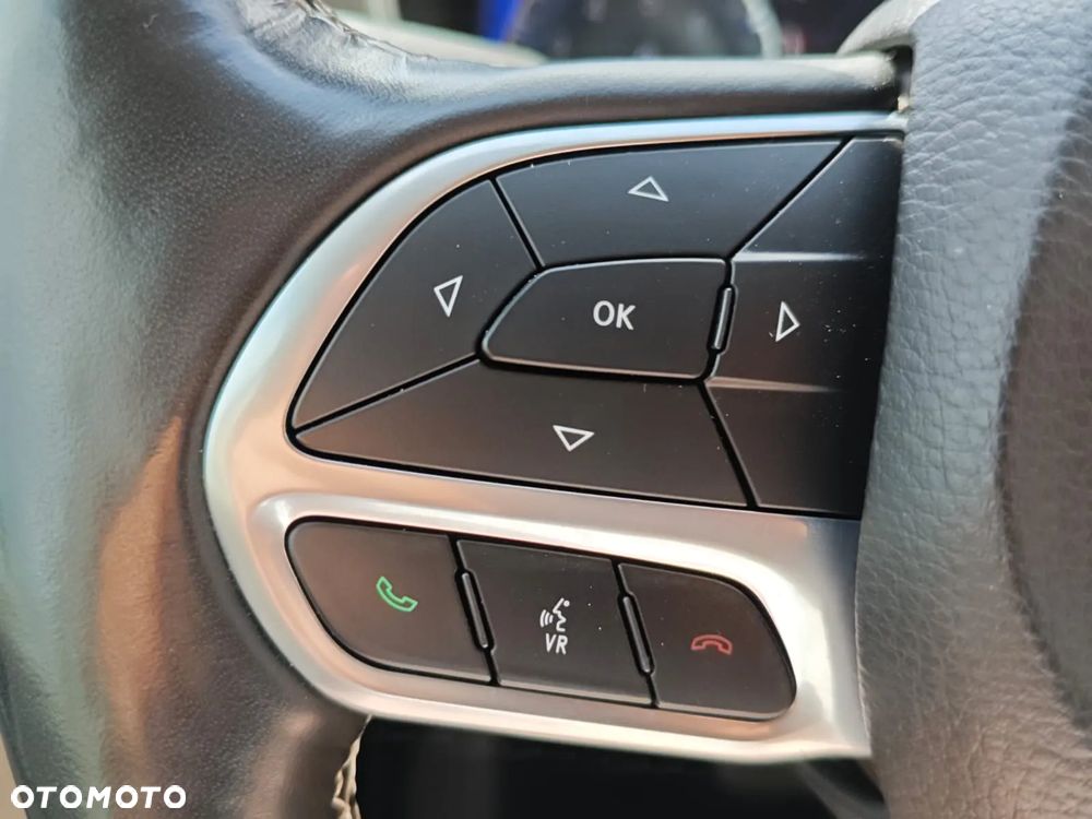 Chrysler Pacifica - 15