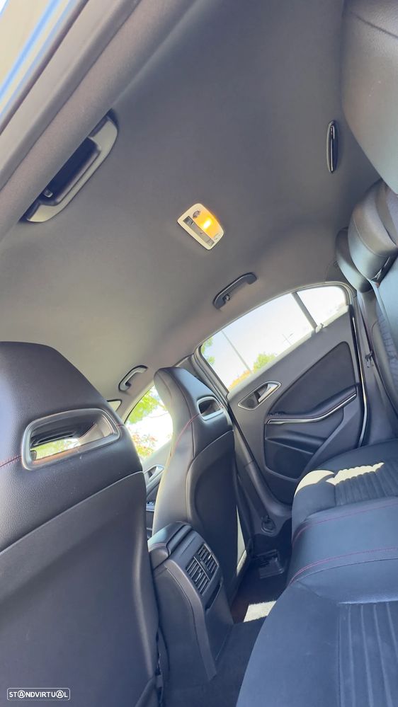 Mercedes-Benz A 200 CDI AMG Line - 22