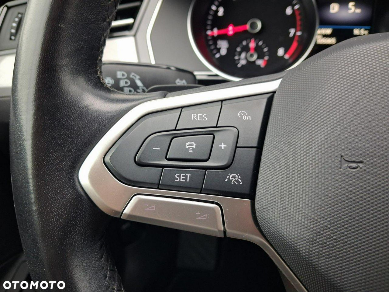 Volkswagen Passat - 15