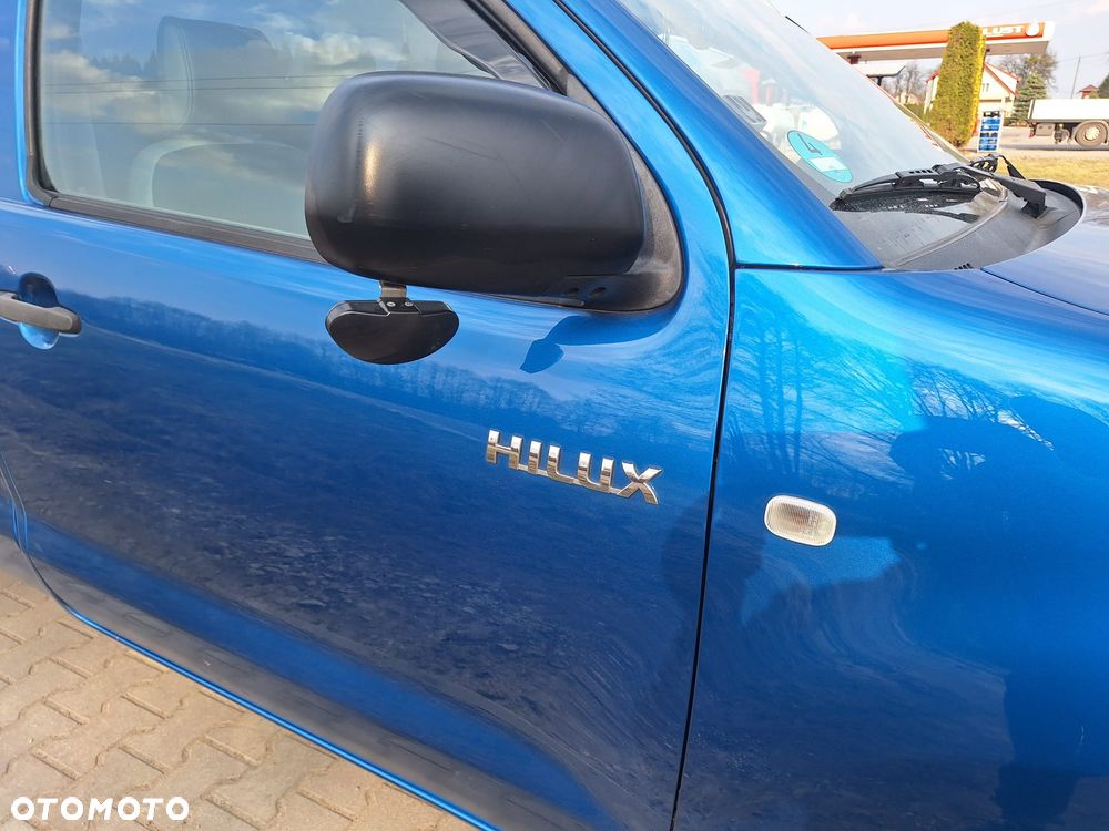 Toyota Hilux 2.5 D-4D DLX - 8