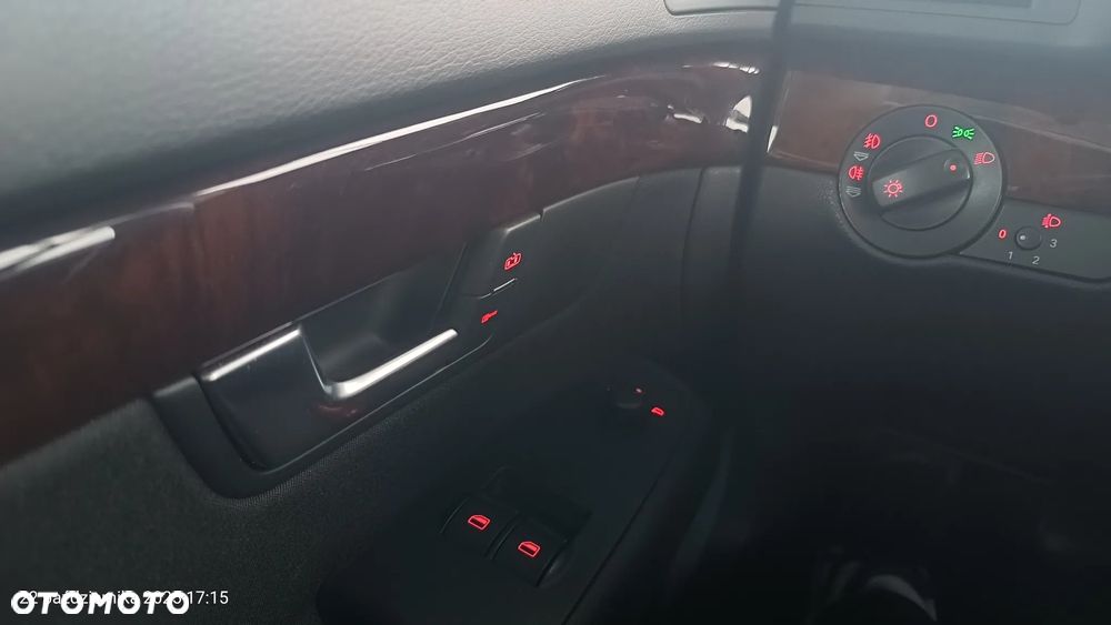 Audi A4 Limousine - 17