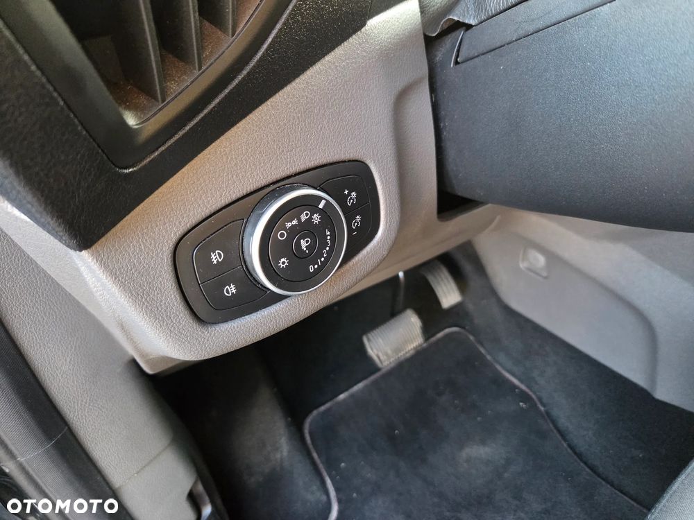 Ford Tourneo Connect Gr 1.5 TDCi Titanium PowerShift - 23