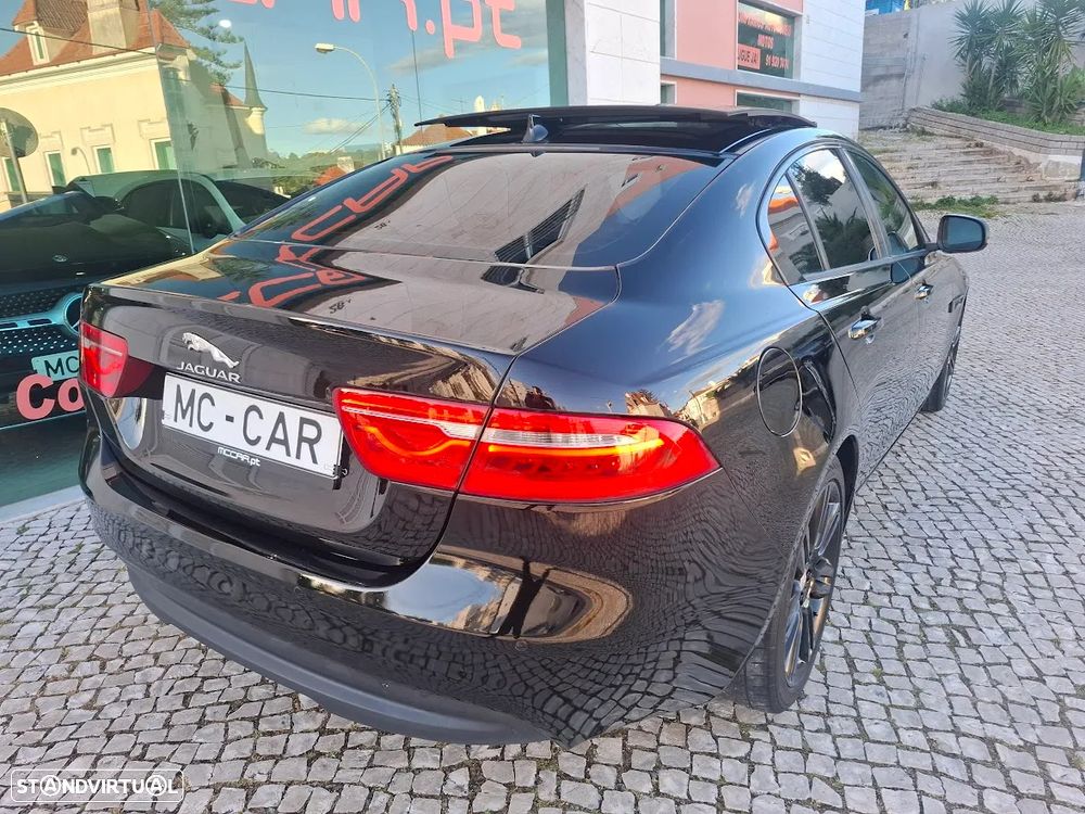 Jaguar XE 2.0 D Prestige Aut. - 47