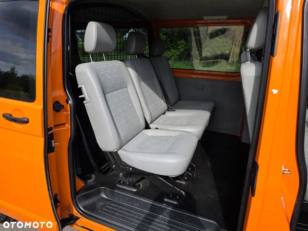 Volkswagen Transporter T5 LIFT 2.0 TDI 140KM. - 16