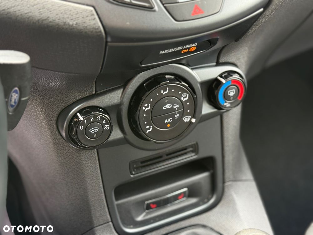 Ford Fiesta 1.25 Silver X - 22