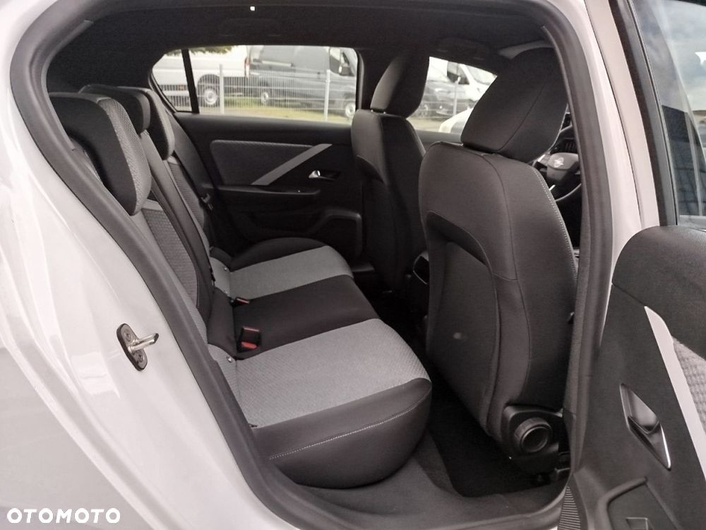 Opel Astra - 16