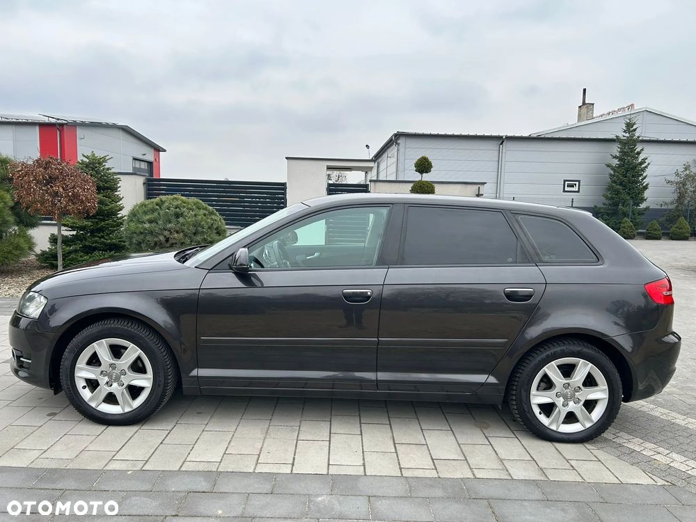 Audi A3 Sportback - 9