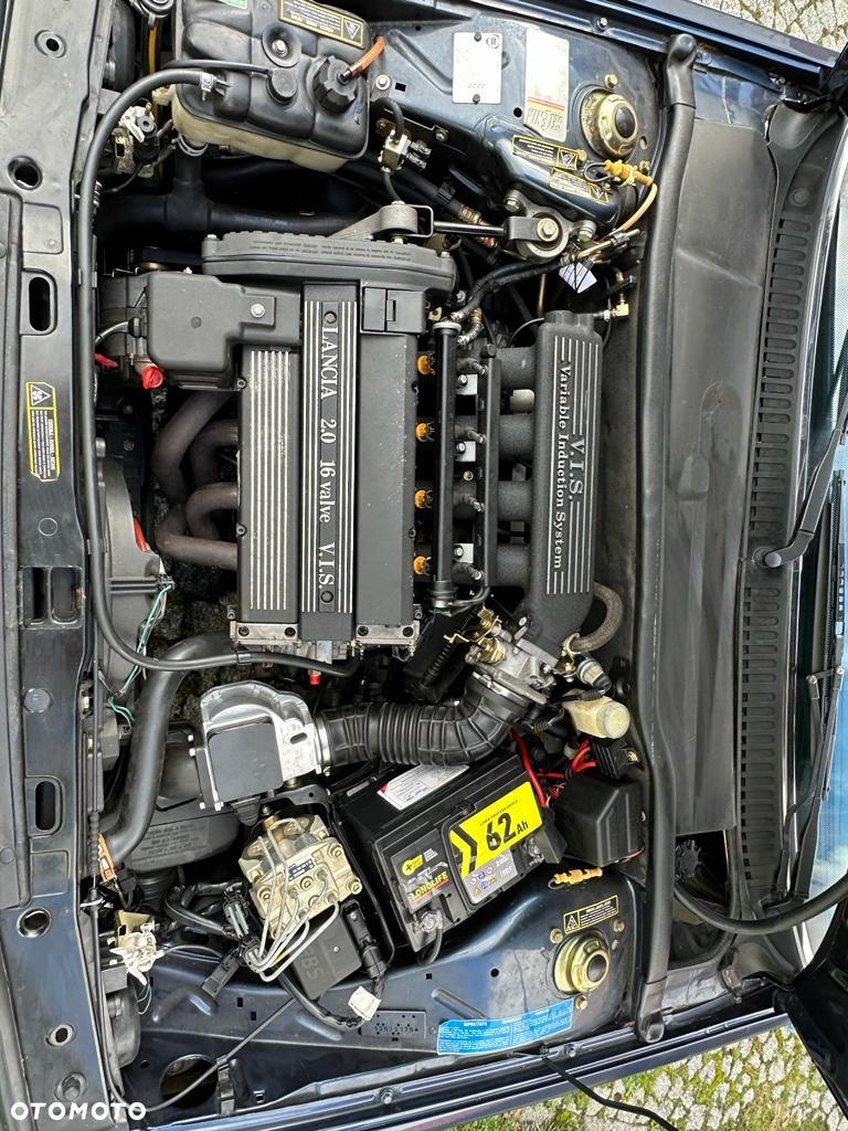 Lancia Thema 2.0 i.e 16V LE - 9